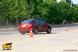 2008款广汽本田锋范试驾