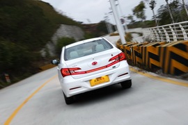 2014款比亚迪秦深度评测