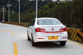 2014款比亚迪秦深度评测