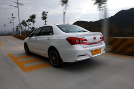 2014款比亚迪秦深度评测