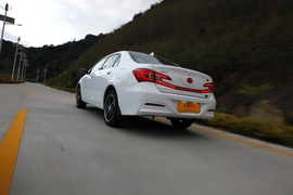 2014款比亚迪秦深度评测