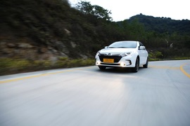 2014款比亚迪秦深度评测