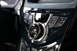 2014款比亚迪秦深度评测