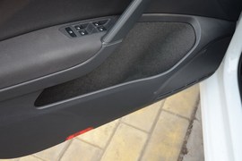 2014款大众高尔夫1.6L手动时尚型