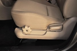 2013款起亚狮跑2.0L