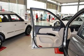 2013款起亚狮跑2.0L