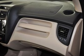 2013款起亚狮跑2.0L