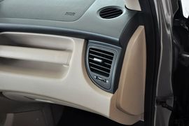 2013款起亚狮跑2.0L