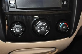 2013款起亚狮跑2.0L