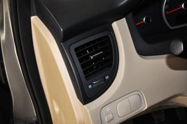 2013款起亚狮跑2.0L