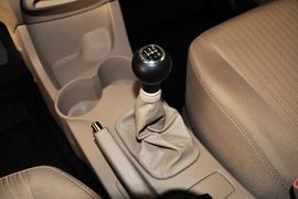 2013款起亚狮跑2.0L