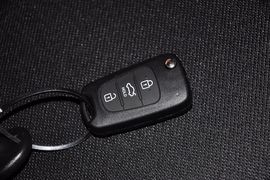 2012款起亚K2两厢1.6L