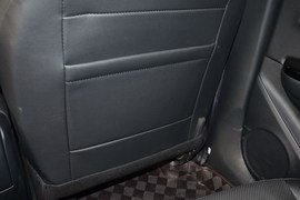 2012款起亚K2两厢1.6L