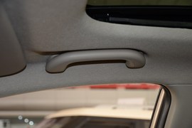 2012款起亚K2两厢1.6L