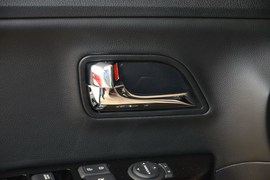 2012款起亚K2两厢1.6L