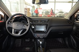 2012款起亚K2两厢1.6L