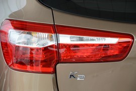 2012款起亚K2两厢1.6L