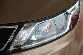 2012款起亚K2两厢1.6L
