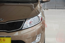 2012款起亚K2两厢1.6L