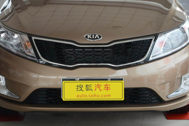 2012款起亚K2两厢1.6L