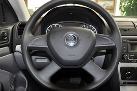 2014款斯柯达明锐1.6L手自一体逸杰版