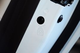 2014款别克君威2.4L