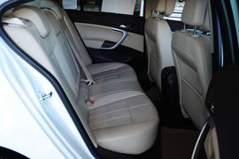 2014款别克君威2.4L