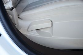 2014款别克君威2.4L
