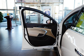 2014款别克君威2.4L