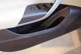 2014款别克君威2.4L