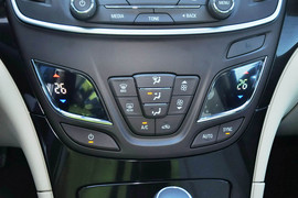 2014款别克君威2.4L