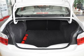 2014款雪铁龙全新爱丽舍1.6L手动舒适型