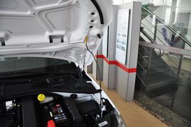 2014款雪铁龙全新爱丽舍1.6L手动舒适型