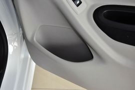 2014款雪铁龙全新爱丽舍1.6L手动舒适型