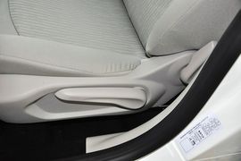 2014款雪铁龙全新爱丽舍1.6L手动舒适型