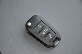 2014款雪铁龙全新爱丽舍1.6L手动舒适型