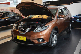 2014款日产奇骏2.5L