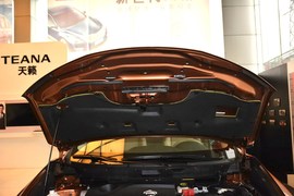 2014款日产奇骏2.5L