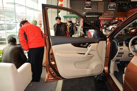 2014款日产奇骏2.5L