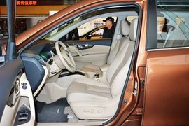 2014款日产奇骏2.5L