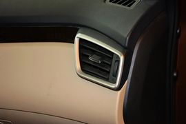 2014款日产奇骏2.5L