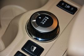 2014款日产奇骏2.5L
