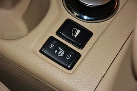 2014款日产奇骏2.5L