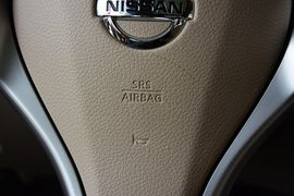 2014款日产奇骏2.5L