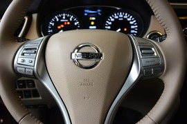 2014款日产奇骏2.5L