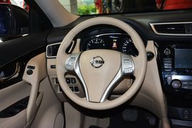 2014款日产奇骏2.5L