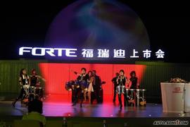 东风悦达起亚福瑞迪上市现场实拍