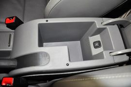 2014款斯柯达速派1.8TSI手自一体名仕版