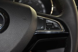 2014款斯柯达速派1.8TSI手自一体名仕版