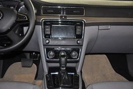 2014款斯柯达速派1.8TSI手自一体名仕版